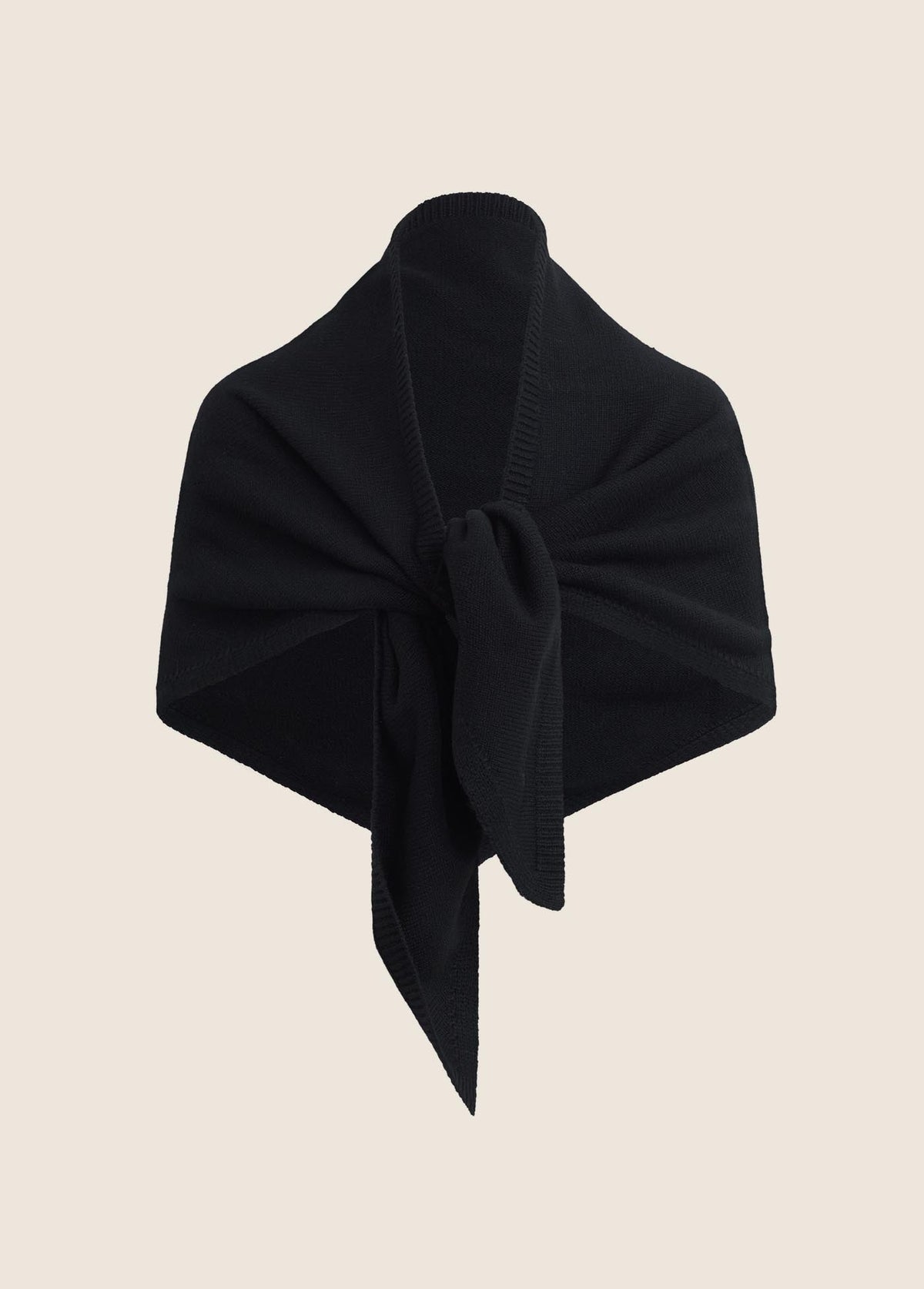 THE OVERSIZED TRIANGLE SCARF