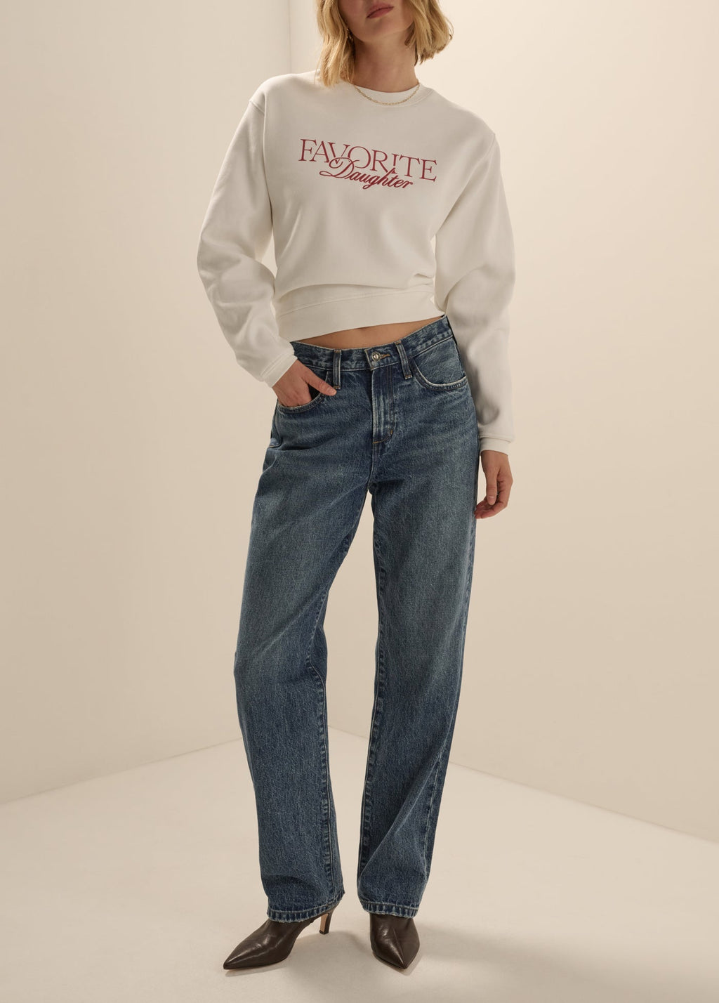 THE EMBROIDERY RITZY CLASSIC SWEATSHIRT