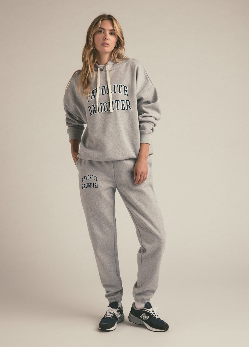 THE COLLEGIATE JOGGER
