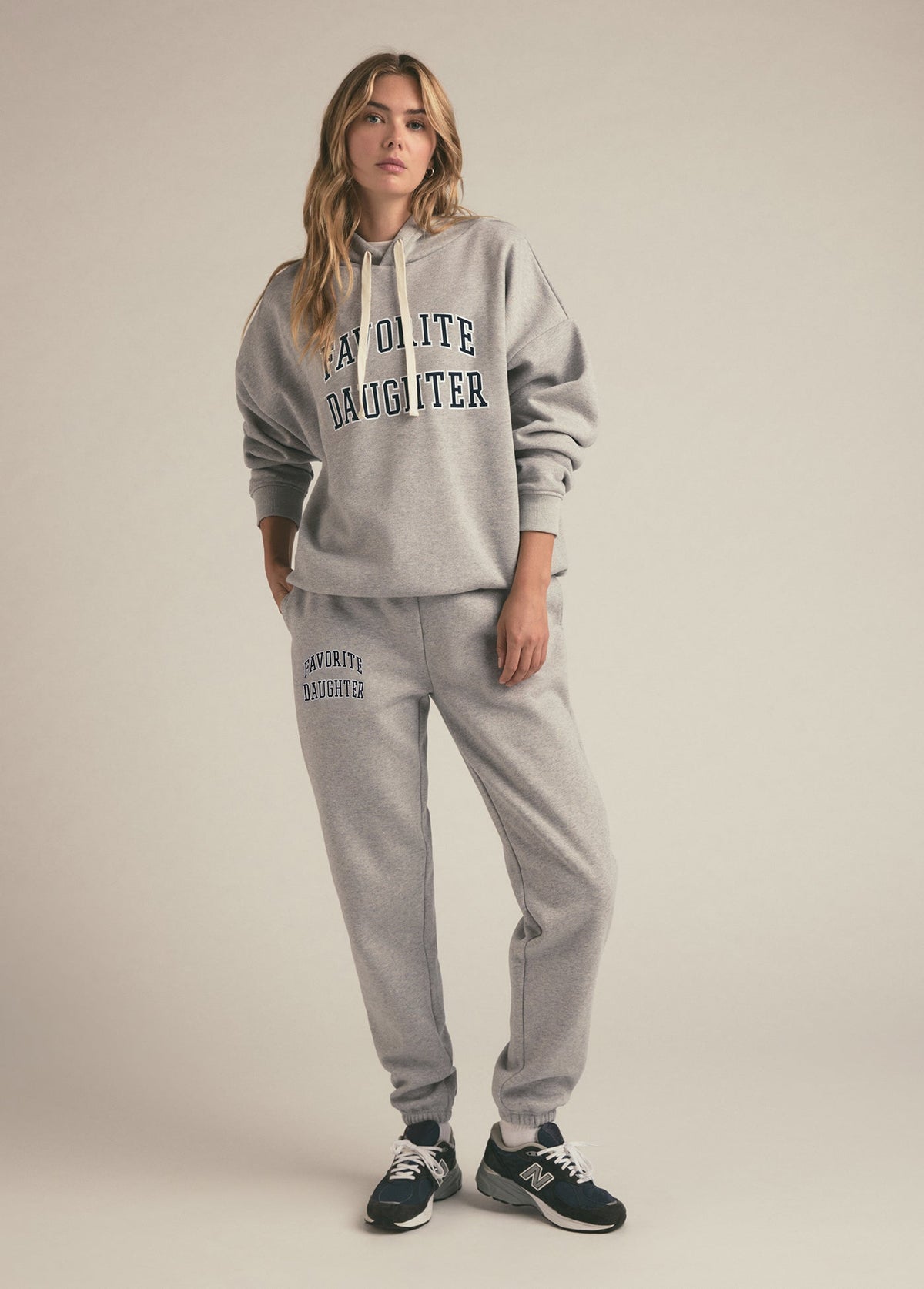 THE COLLEGIATE JOGGER