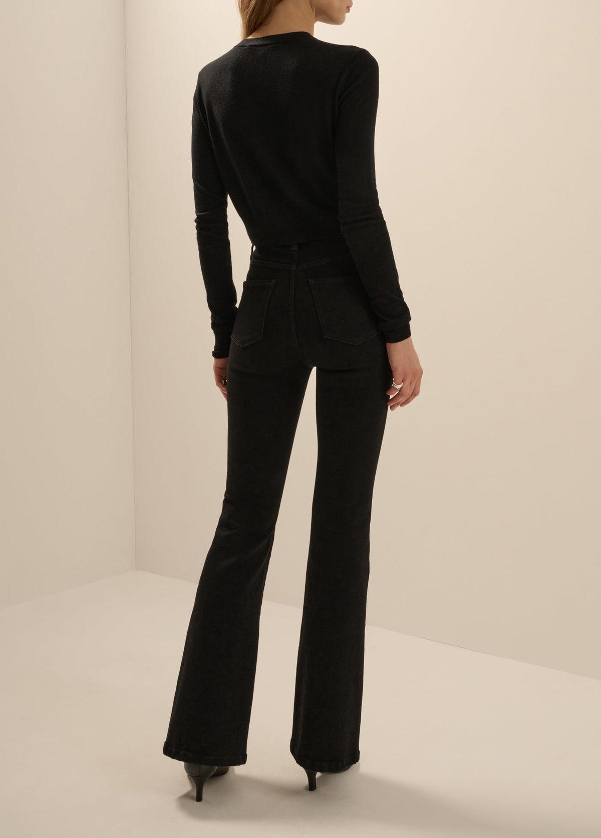 THE CURTSEY CARDIGAN