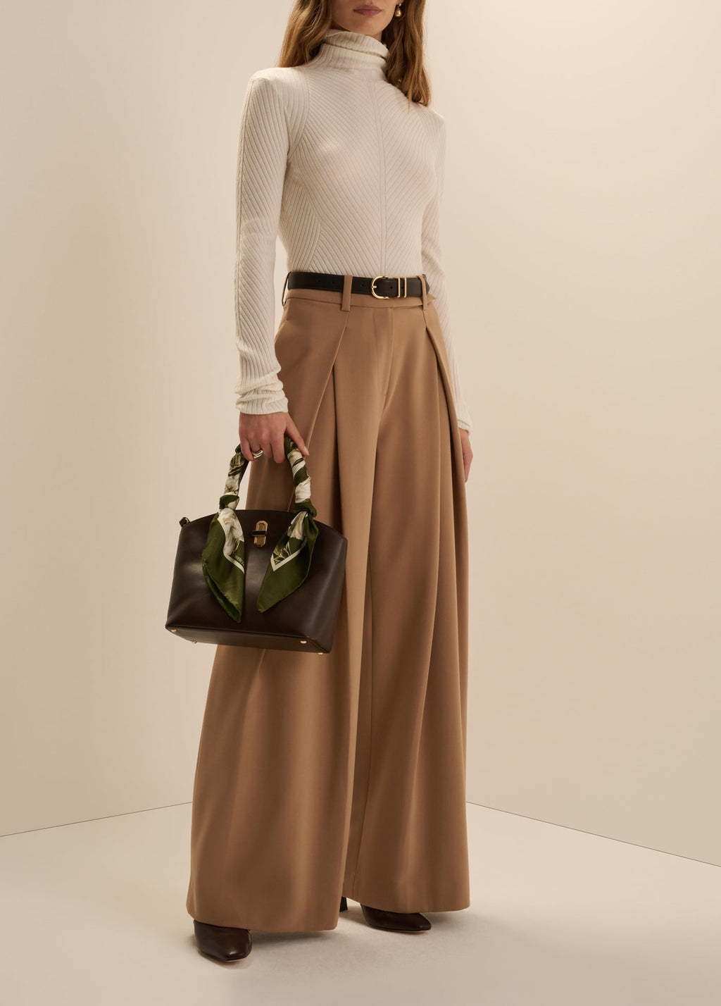 THE BE YOUR GIRL TOP